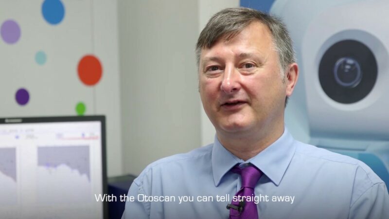 Audiologist discussing Otoscan technology and its role in efficient hearing aid fittings.