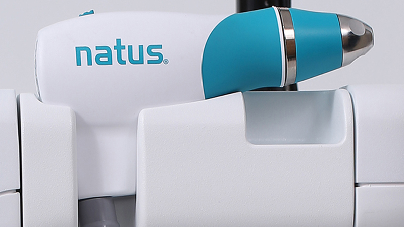 RetCam Envision imaging handpiece for pediatric eye exams.